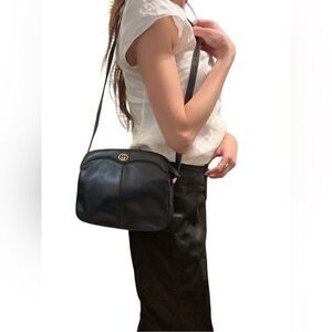 Gucci black leather gold gg crossbody bag